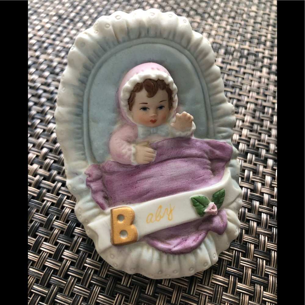 Enesco Growing up girls “Baby”